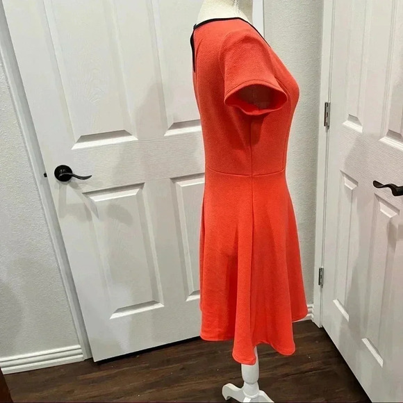 Gilli Peach and Navy blue Midi dress 90’s retro vibes capped sleeves - Picture 4 of 8